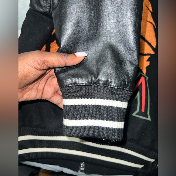 MCM jacket , great condition - Picture 4 of 9